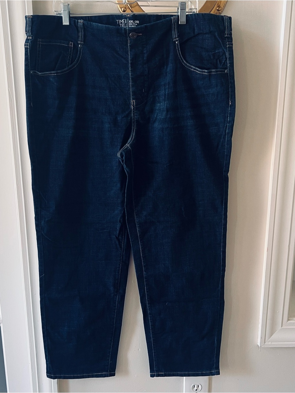 Time and Tru Women’s Pull up Mid-Rise Straight Leg Jeans Sz XXL(20)